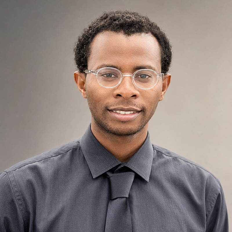 Portrait of Moses Oladosu